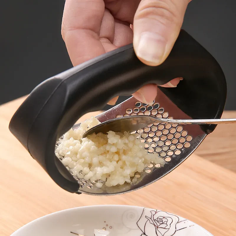 Stainless Steel Garlic Mincer - Image 3
